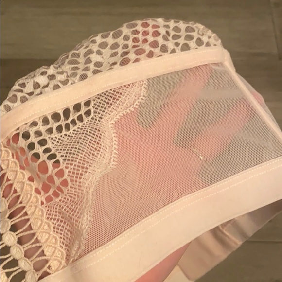 VS High Neck Bralette​ - Picture 9 of 11